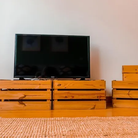 Bright In The Heart Of Lapa - 5min Walk To Metro! *