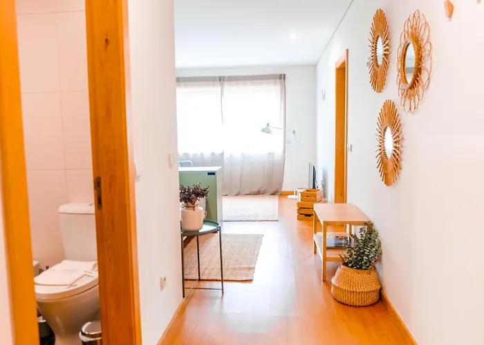 Bright In The Heart Of Lapa - 5min Walk To Metro! *