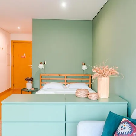 Appartement Bright In The Heart Of Lapa - 5min Walk To Metro!