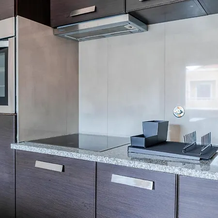 Apartment Bright In The Heart Of Lapa - 5min Walk To Metro! Porto
