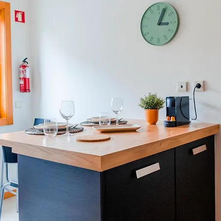 Appartement Bright In The Heart Of Lapa - 5min Walk To Metro! Oporto