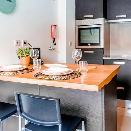 Appartement Bright In The Heart Of Lapa - 5min Walk To Metro! *