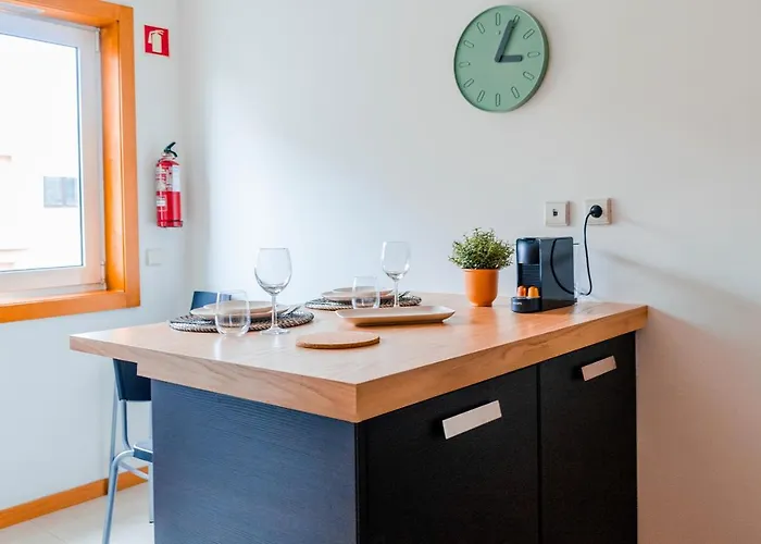 Lejlighed Bright In The Heart Of Lapa - 5min Walk To Metro! Porto